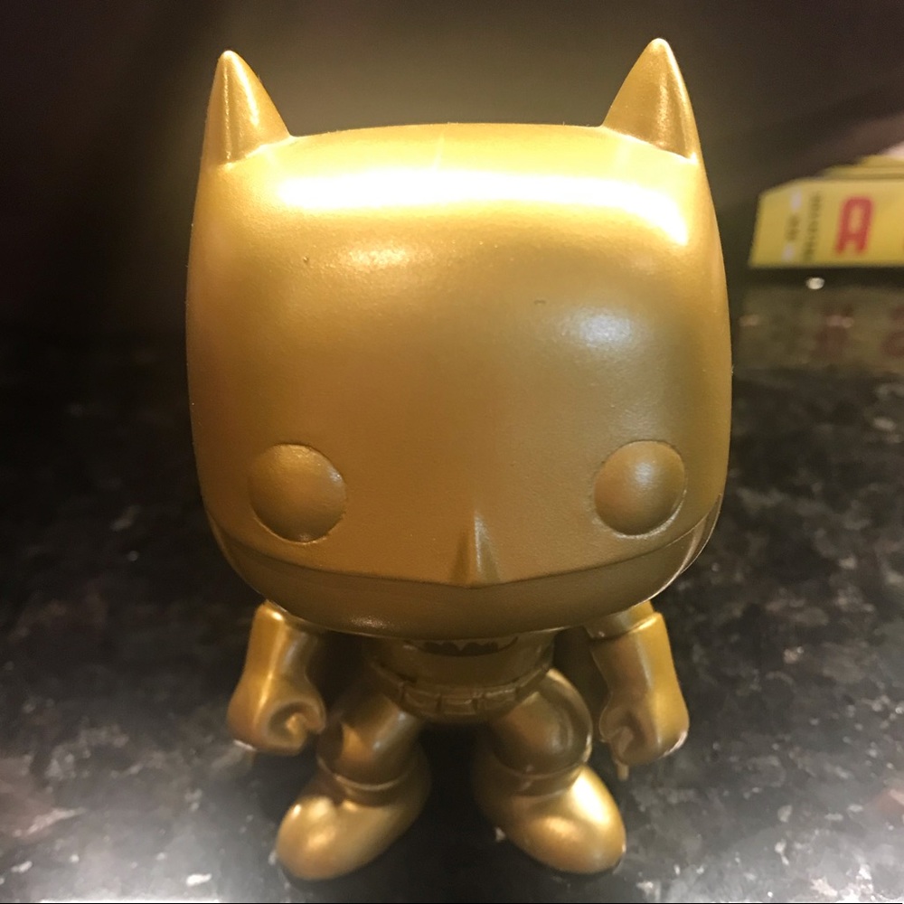 Exclusive funko gold Batman pop rare